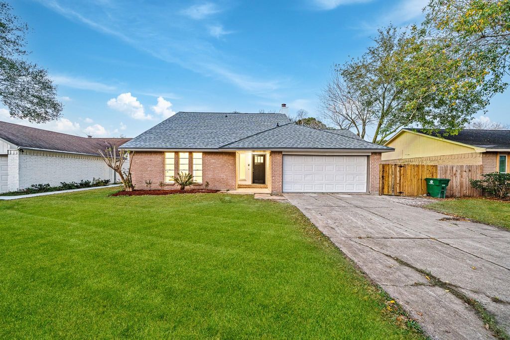 6706 Trigate Drive, Houston, TX 77489