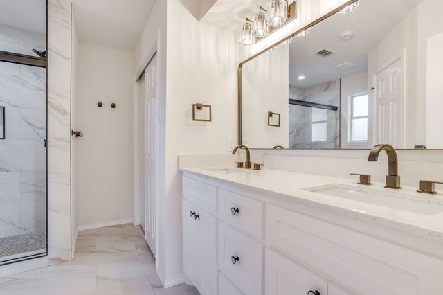 4608 Bayonne Court, Arlington, TX 76016