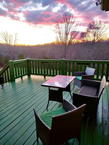 3337 Tarsus Rd, Palmyra, TN 37142