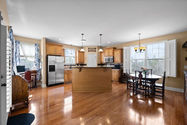 3337 Tarsus Rd, Palmyra, TN 37142