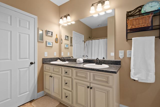 3337 Tarsus Rd, Palmyra, TN 37142