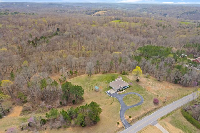 3337 Tarsus Rd, Palmyra, TN 37142