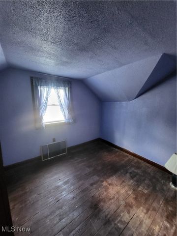 60490 Main Street, Jacobsburg, OH 43933