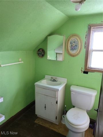 60490 Main Street, Jacobsburg, OH 43933