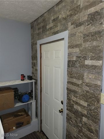 60490 Main Street, Jacobsburg, OH 43933