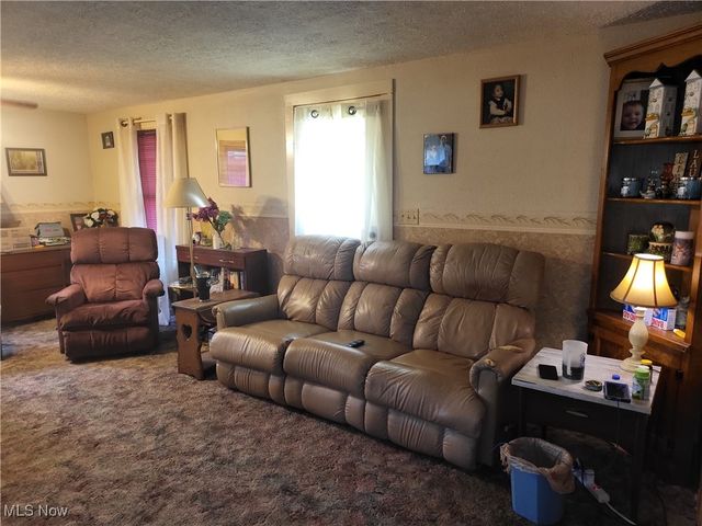 60490 Main Street, Jacobsburg, OH 43933