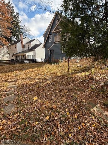 4009 Rosemond Road, Cleveland Heights, OH 44121