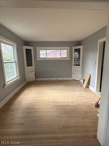 4009 Rosemond Road, Cleveland Heights, OH 44121