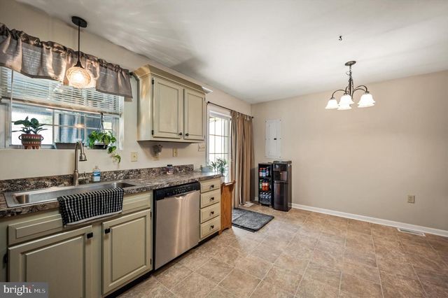 192 ARCH ST, Martinsburg, WV 25401