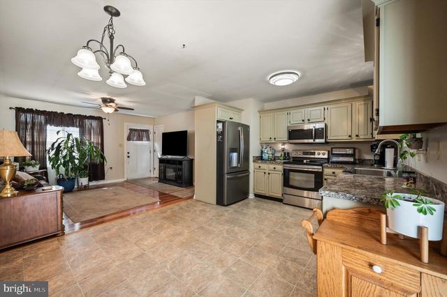 192 ARCH ST, Martinsburg, WV 25401
