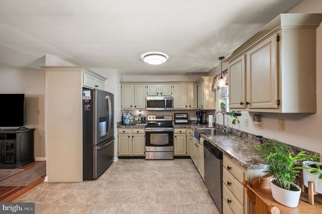 192 ARCH ST, Martinsburg, WV 25401