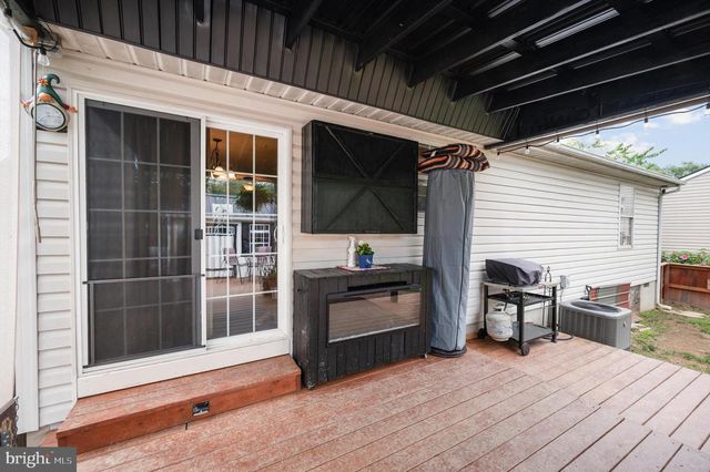 192 ARCH ST, Martinsburg, WV 25401
