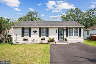 192 ARCH ST, Martinsburg, WV 25401