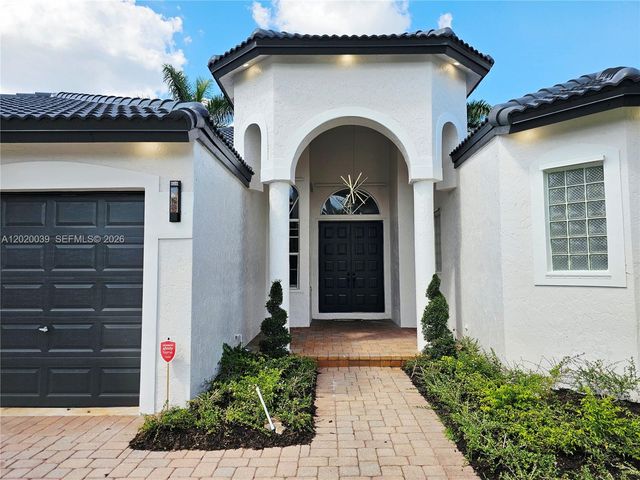 18951 SW 30th St, Miramar, FL 33029