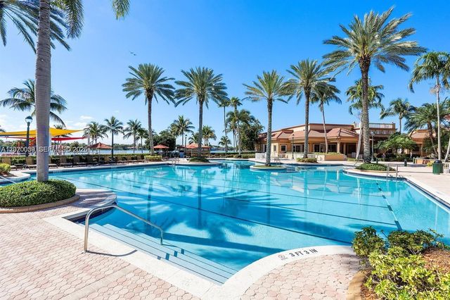 18951 SW 30th St, Miramar, FL 33029
