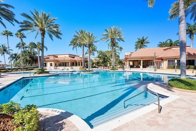 18951 SW 30th St, Miramar, FL 33029