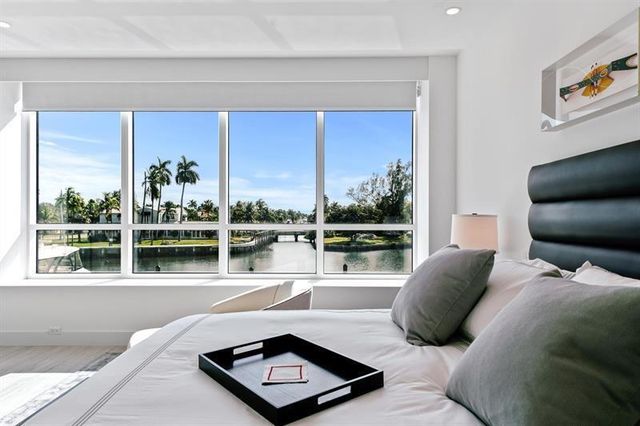 353 SUNSET Drive 202, Fort Lauderdale, FL 33301