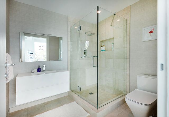 353 SUNSET Drive 202, Fort Lauderdale, FL 33301