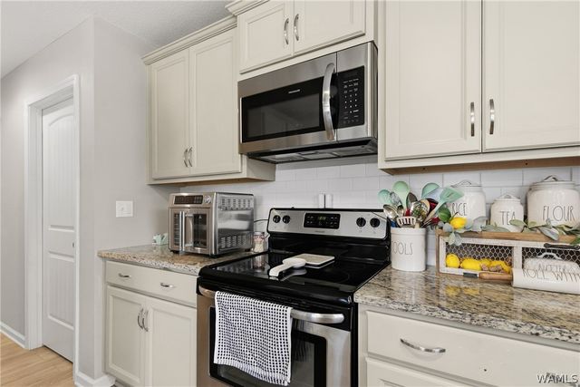 6523 Cooperstown Circle, Cottondale, AL 35453