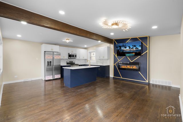 15429 Ellis Avenue, Dolton, IL 60419