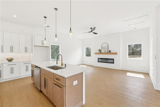 405 Marys Path Lot 7, Loganville, GA 30052