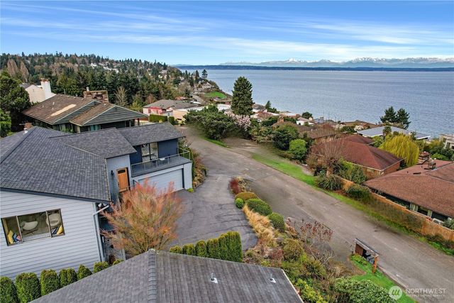 10248 Richwood Avenue NW, Seattle, WA 98177