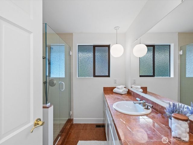 10248 Richwood Avenue NW, Seattle, WA 98177