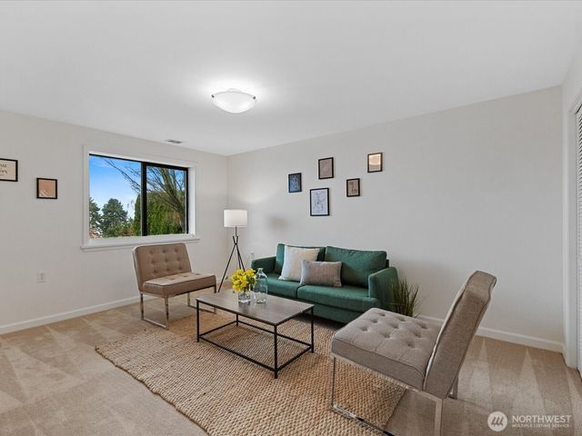 10248 Richwood Avenue NW, Seattle, WA 98177