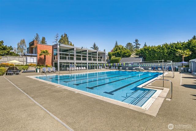 10248 Richwood Avenue NW, Seattle, WA 98177