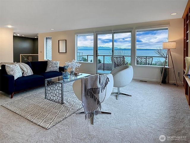 10248 Richwood Avenue NW, Seattle, WA 98177