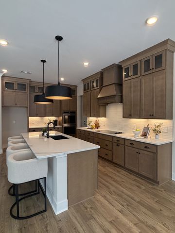 7504 Shoal Mill Point, Fairview, TN 37062