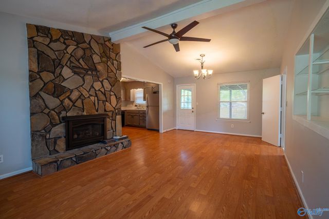 912 Mountain Gap Road, Huntsville, AL 35803
