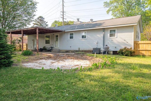 912 Mountain Gap Road, Huntsville, AL 35803