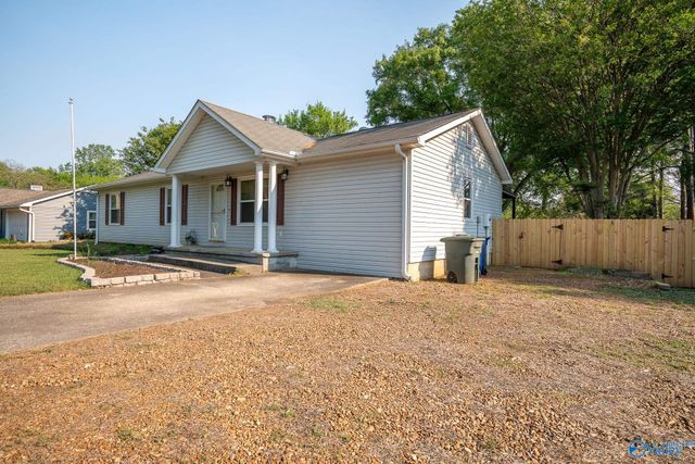 912 Mountain Gap Road, Huntsville, AL 35803