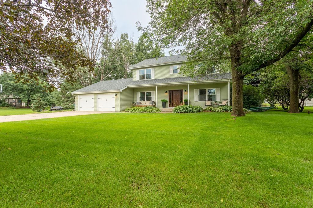 1921 Sherman Drive NW, Alexandria, MN 56308