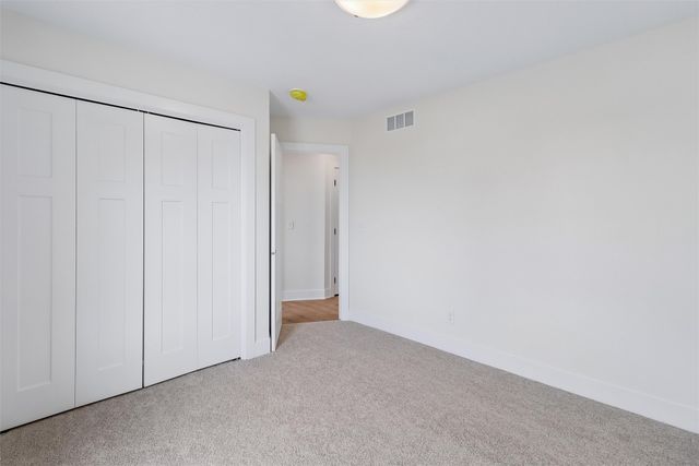 1511 W Lincoln Place, Indianola, IA 50125