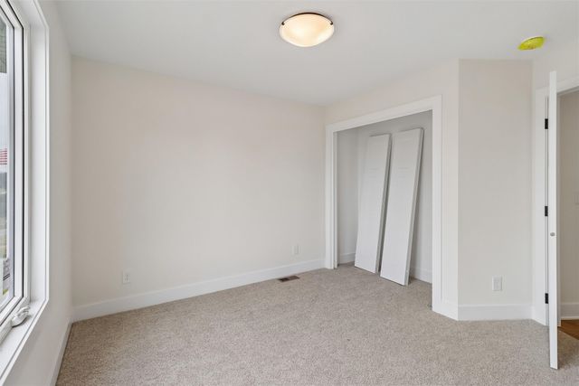 1511 W Lincoln Place, Indianola, IA 50125