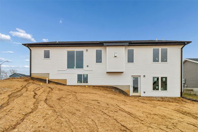 1511 W Lincoln Place, Indianola, IA 50125