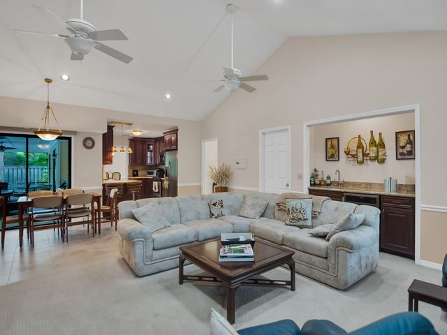 256 Egret Lane, Vero Beach, FL 32963