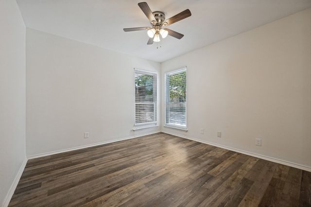 2751 Stonecreek Court, Carrollton, TX 75006