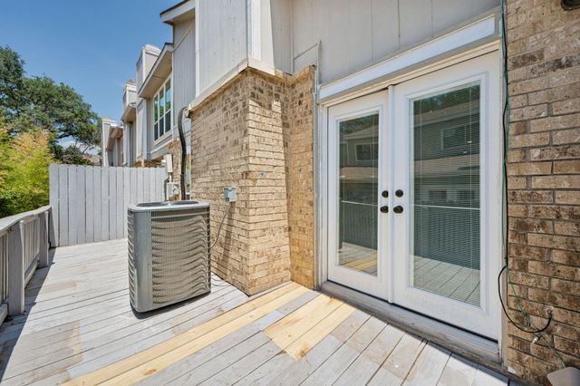 2751 Stonecreek Court, Carrollton, TX 75006