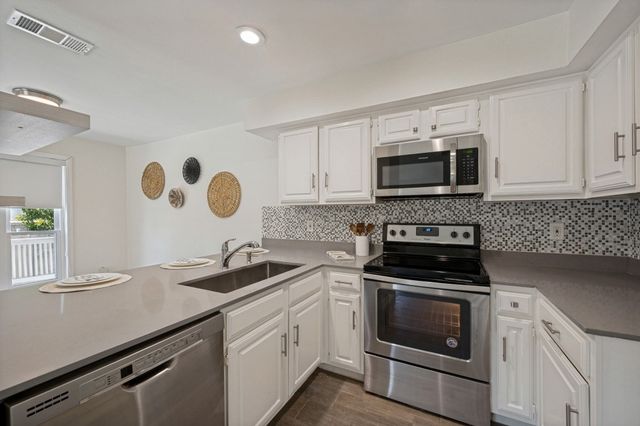 2751 Stonecreek Court, Carrollton, TX 75006