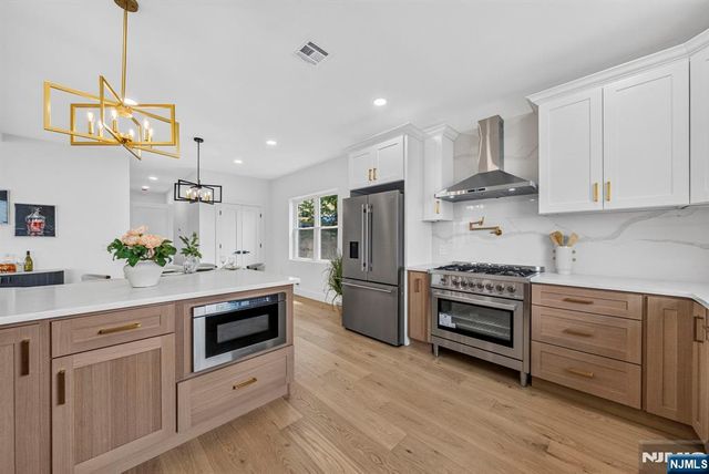 125 Cedarhurst Avenue, Woodland Park, NJ 07410