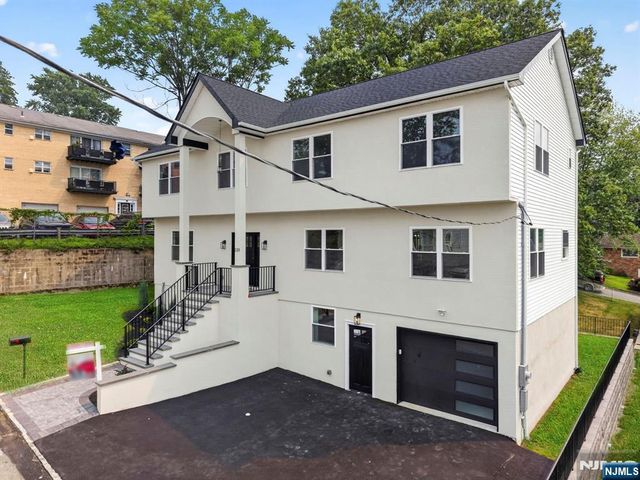 125 Cedarhurst Avenue, Woodland Park, NJ 07410