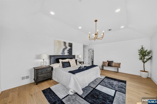 125 Cedarhurst Avenue, Woodland Park, NJ 07410