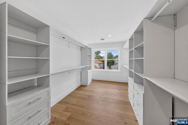 125 Cedarhurst Avenue, Woodland Park, NJ 07410