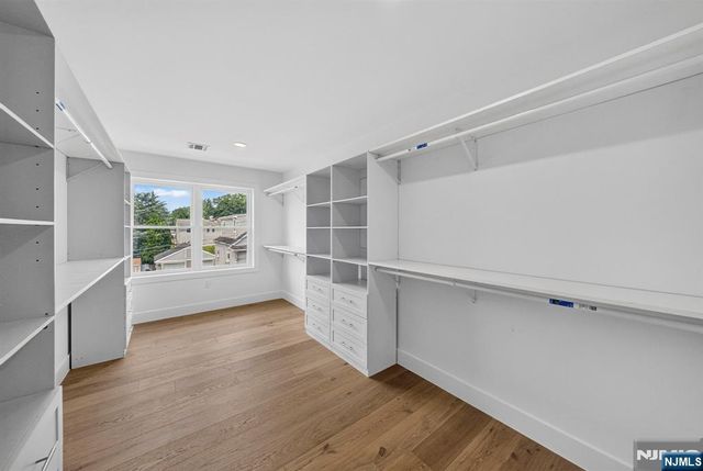 125 Cedarhurst Avenue, Woodland Park, NJ 07410