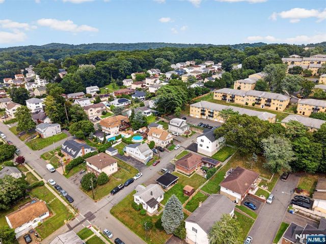 125 Cedarhurst Avenue, Woodland Park, NJ 07410