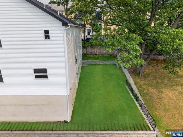 125 Cedarhurst Avenue, Woodland Park, NJ 07410