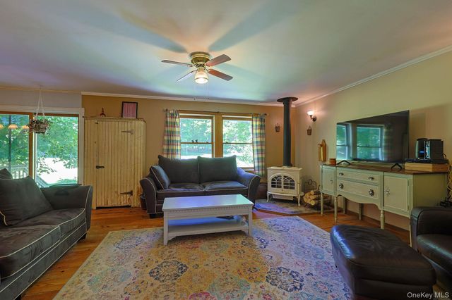 646 County Route 93, Slate Hill, NY 10973